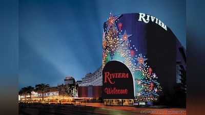 Изрображение 'В Лас-Вегасе взорвали легендарный отель-казино Riviera'