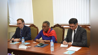 Изрображение 'БОЛЕЕ 50 ПРЕДСТАВИТЕЛЕЙ США НАБЛЮДАЛИ ЗА ВЫБОРАМИ В УЗБЕКИСТАНЕ'