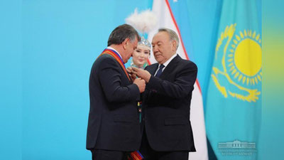 'Шавкат Мирзиёев биринчи даражали «Дўстлик» ордени билан тақдирланди'ning rasmi