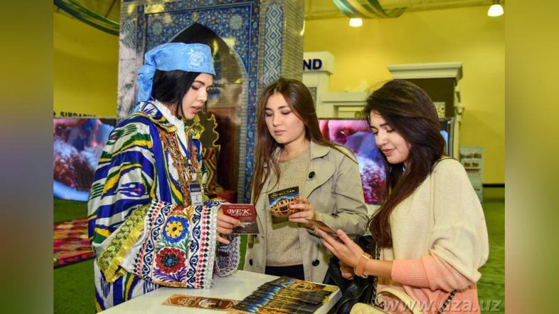 'SUVENIR VA O`RALGAN MAHSULOTLARGA O`ZBEKISTON TURISTIK BRENDI HAMDA LOGOTIPI QO`YILADI 'ning rasmi