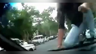 Изрображение 'СТРАННЫЙ КОНФЛИКТ НА УЛИЦЕ КАТАРТАЛ: ВЗГЛЯД ИЗНУТРИ'