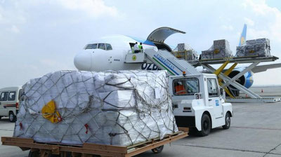 'O`zbekistonning tashqi savdo aylanmasi yil boshidan buyon qariyb 15 milliard dollarni tashkil etdi'ning rasmi