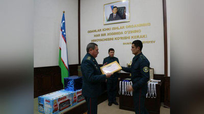 'Samarali xizmatlari uchun bir guruh xodimlar taqdirlandi'ning rasmi