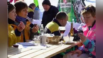 'Bolgariyadagi kurortda plastik idishlardan foydalanish taqiqlandi 'ning rasmi