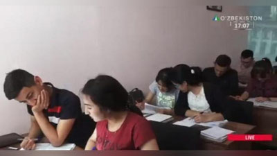 '2017 yilda oliy o`quv yurtlariga kirish test sinovlari qanday o`tdi? Bu haqda abiturientlar ochiq-oydin so`zlab berdi (video)'ning rasmi