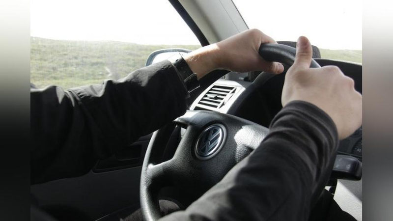 Изрображение 'Китайские туристы переплатили самаркандскому таксисту более 2 млн сумов'