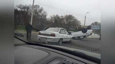 '"Lasetti" harbiy yuk avtomobili bilan to`qnashdi, 3 kishi halok bo`ldi'ning rasmi