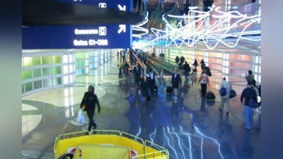 Изрображение 'ГДЕ В АЭРОПОРТАХ БОЛЬШЕ ВСЕГО ВИРУСОВ: МНЕНИЕ УЧЕНОГО'