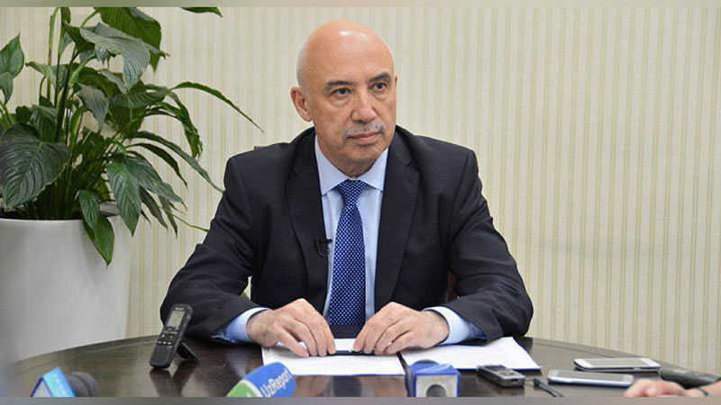 'Sog`liqni saqlash vaziri nutq so`zladi...'ning rasmi