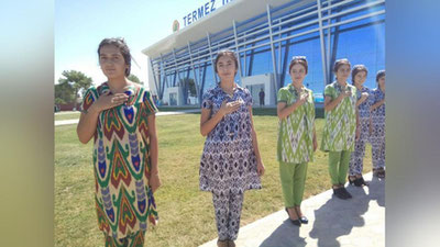 Изрображение 'Фото: Участники Недели культурного наследия прибыли в Термез'