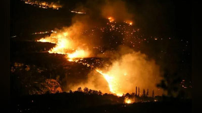 Изрображение 'Турция в огне: пламя подходит к курортным местам (видео)'