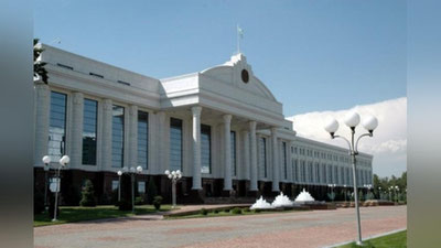 'Bugun Senat yalpi majlisi o`z ishini boshlaydi'ning rasmi