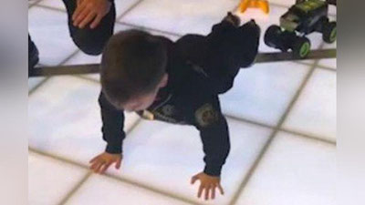 'Chechenistonlik besh yoshli bolakay dunyo rekordini qo`ydi'ning rasmi