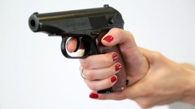 Изрображение 'В США АВТОРА ЭССЕ "КАК УБИТЬ МУЖА" ОБВИНИЛИ В УБИЙСТВЕ МУЖА'