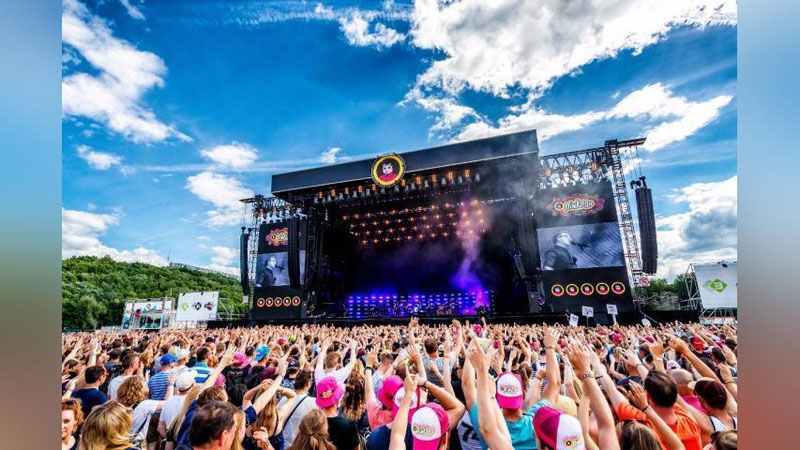 'Musiqachilar guruhi mingan avtobus halokatga uchradi'ning rasmi