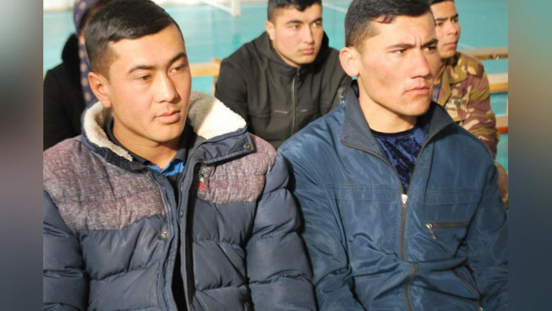 'Xorijda ishlab qaytgan yoshlar qanday fikrda? Ular yana qaytish niyatidami?!'ning rasmi