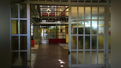 'Бош вазир ўринбосари Жумақодиров ўлимида айбдор бўлган ҳайдовчи ўн йилга қамалди'ning rasmi