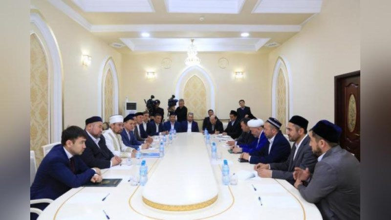 'Ўзбекистон ва Қозоғистон диний байрамларни нишонлаш саналарини бир хиллаштириш бўйича меморандум имзолади'ning rasmi