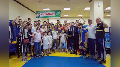 Изрображение 'Клуб "Пахтакор" провел акцию по поддержке тяжелобольных детей (фото)'