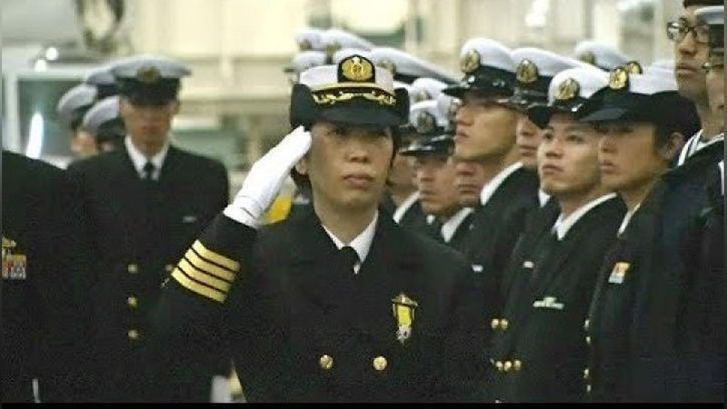 'Японияда илк бор ҳарбий денгиз флотини аёл киши бошқаради'ning rasmi