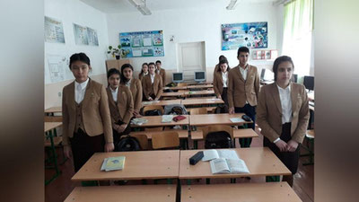 Изрображение 'МНО: ДИРЕКТОРА НЕ ДОЛЖНЫ НАВЯЗЫВАТЬ ОПРЕДЕЛЕННОГО ПРОИЗВОДИТЕЛЯ ШКОЛЬНОЙ ФОРМЫ'