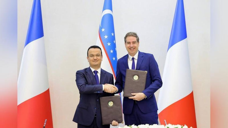 Изрображение 'Ряд документов подписан по итогам заседания узбекско-французской межправкомиссии'