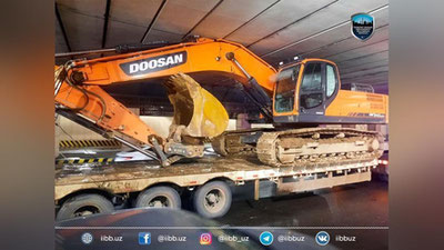 'Тошкентдаги туннелда юк машинаси тиқилиб қолди'ning rasmi