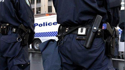 'Avstraliyada o`smirlar isyon ko`tarishdi 'ning rasmi