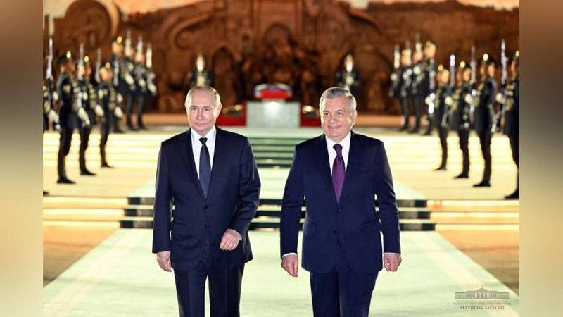 Изрображение 'Главы Узбекистана и России посетили парк "Янги Узбекистон"'