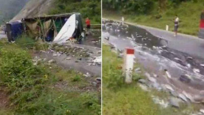 Изрображение 'ДТП ВО ВЬЕТНАМЕ ПРЕВРАТИЛО ДОРОГУ В РЫБНОЕ МЕСТО (ВИДЕО)'