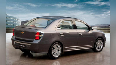 Изрображение 'В Кашкадарье двое молодых людей купили «Cobalt» за фальшивые доллары'