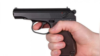 Изрображение 'ПСИХИЧЕСКИ БОЛЬНОЙ МУЖЧИНА ХОДИЛ ПО СЕРГЕЛИЙСКОМУ АВТОРЫНКУ С ПИСТОЛЕТОМ В РУКАХ'