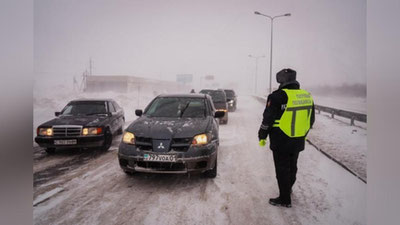 'Qozog`istonning 9 viloyatida 48 ta yo`l uchastkasida transport harakati to`xtatildi — o`zbekistonliklar ogohlantirilmoqda'ning rasmi