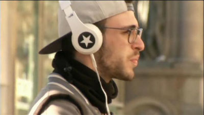 'Insonlarda eshitish darajasi pasayib bormoqda 'ning rasmi