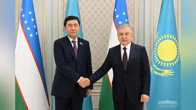 Изрображение 'Президент Узбекистана принял главу нижней палаты парламента Казахстана'