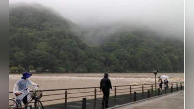 Изрображение 'ИЗ-ЗА МОЩНЫХ ЛИВНЕЙ В ЯПОНИИ ЭВАКУИРОВАЛИ 160 ТЫСЯЧ ЧЕЛОВЕК (ВИДЕО)'