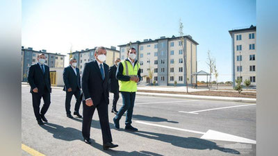 Изрображение 'Видео: Поездка главы государства по Сырдарьинской области'