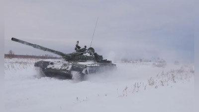 'O`zbekistonlik harbiylar Rossiyada taktik mashg`ulotlarni kuzatdi'ning rasmi