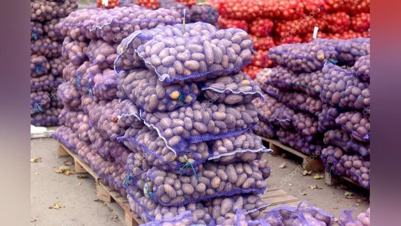 'Kartoshka, piyoz va sabzi narxlari oshgan. Statqo`m bozorlardagi narx-navoni e`lon qildi'ning rasmi