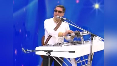 Изрображение 'ТУРКМЕНСКИЙ ЛИДЕР ЗАЧИТАЛ РЭП ПРО ЖЕРЕБЕНКА (ВИДЕО)'