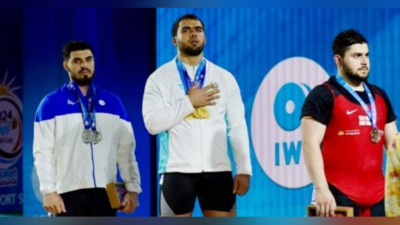 Изрображение 'Акбар Джураев стал абсолютным чемпионом Кубка мира по тяжёлой атлетике'