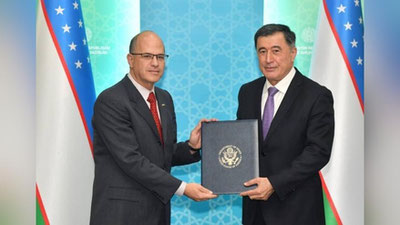 Изрображение 'Новый посол США Джонатан Хэнник прибыл в Узбекистан'