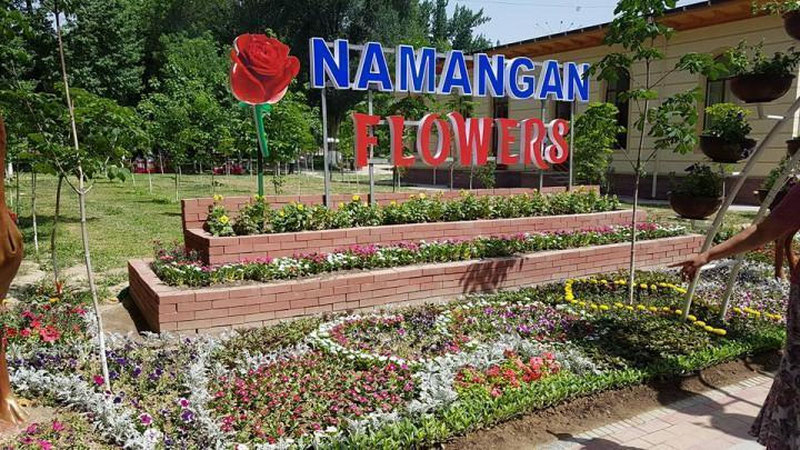 Изрображение 'ФОТО, ВИДЕО: ПРАЗДНИК ЦВЕТОВ В НАМАНГАНЕ'