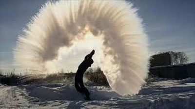 'Sibirliklar sovuq havodan xursandlar 'ning rasmi