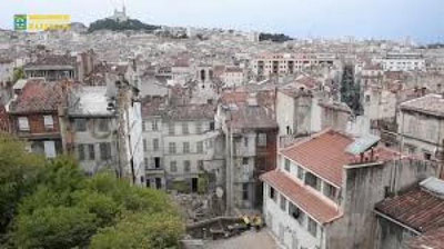 'Marsel aholisi evakuasiya qilishni talab qilmoqda 'ning rasmi