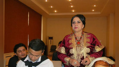 'Режиссёр Саида Раметовани изза қилди 'ning rasmi