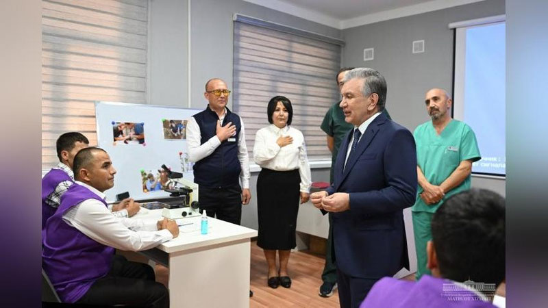 'Яхши ҳунари бор одам ишсиз қолмайди — Шавкат Мирзиёев'ning rasmi