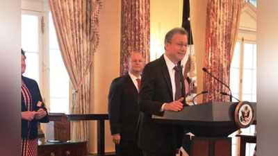 Изрображение 'НОВЫЙ ПОСОЛ США В УЗБЕКИСТАНЕ ПРИНЯЛ ПРИСЯГУ И ЗАГОВОРИЛ ПО-УЗБЕКСКИ (ВИДЕО)'