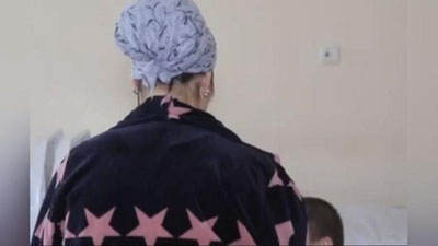 'Samarqandda bolasini ayovsiz do`pposlagan ayol nega bunday qilganini aytib berdi (video)'ning rasmi