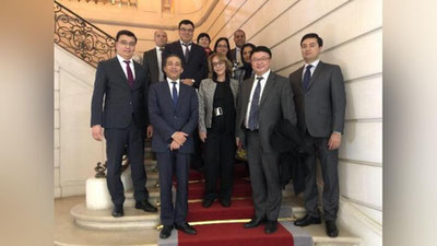 'Parijda Samarqanddagi ijtimoiy ahamiyatga ega ob`ektlarni qurish loyihalari muhokama qilindi'ning rasmi